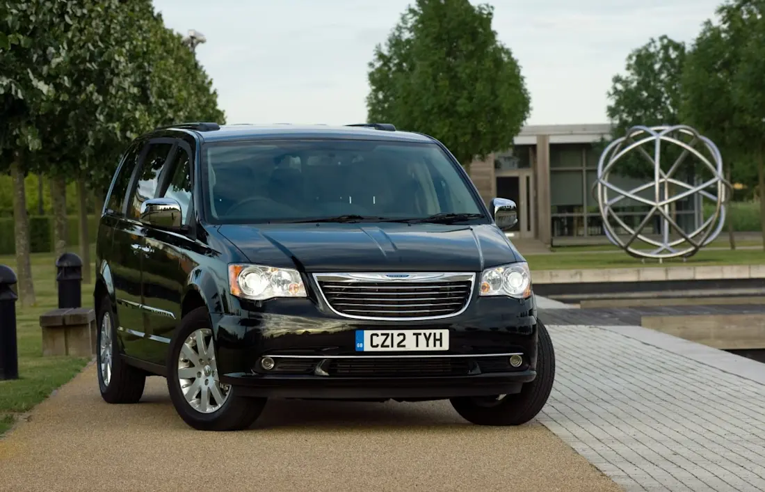 chrysler-grand-voyager-front chrysler-grand-voyager-front