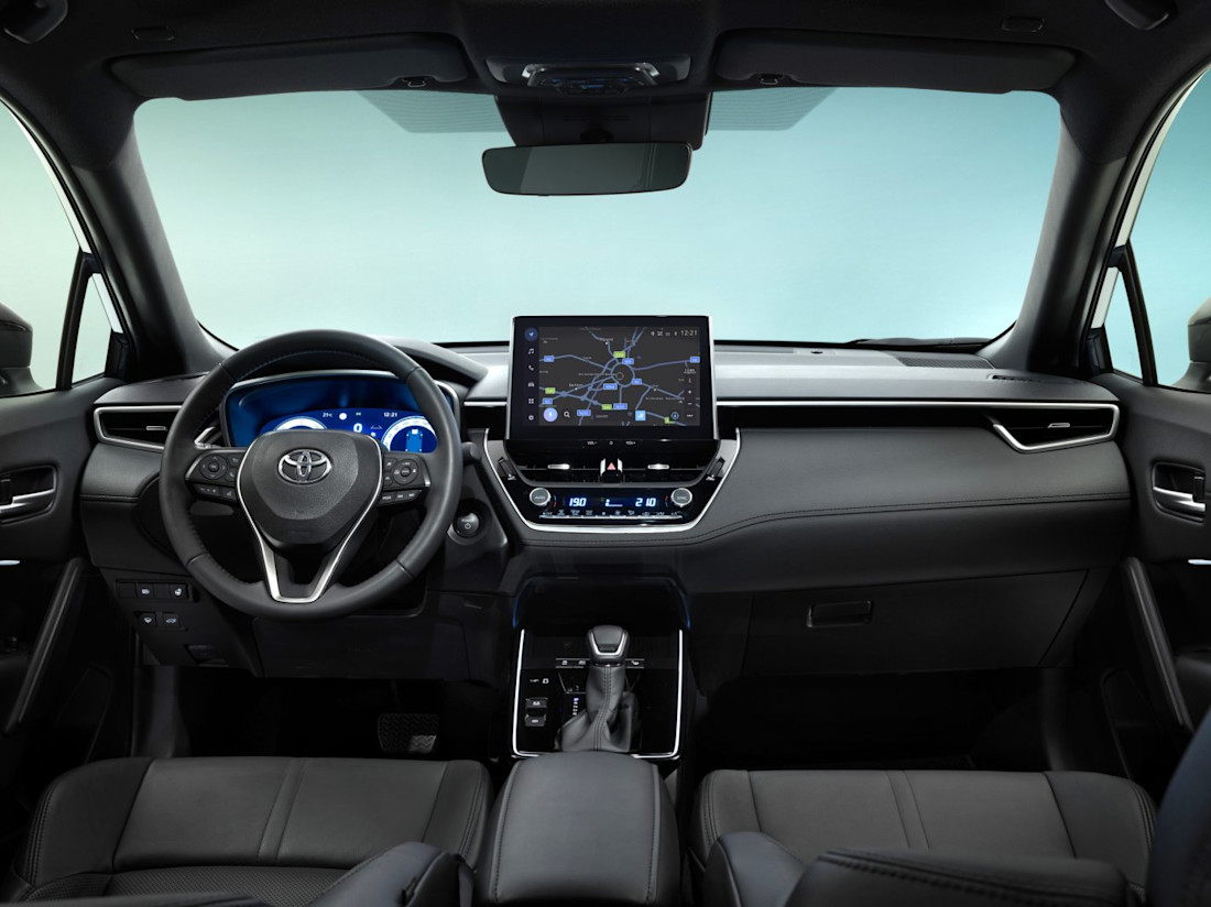 vernieuwde-toyota-corolla-cross-2025-zet-grote-muil-op-en-doet-volkswagen-na-2025-11.jpg