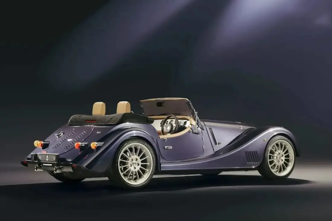 Morgan-Plus-Six-Pinnacle-2025 (3)