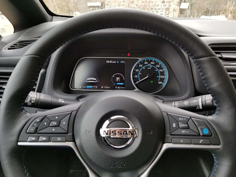 Editorial 2018 nissan leaf 16 sw