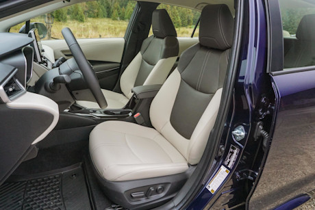 Editorial 2022 toyota corolla hybrid premium 12 di