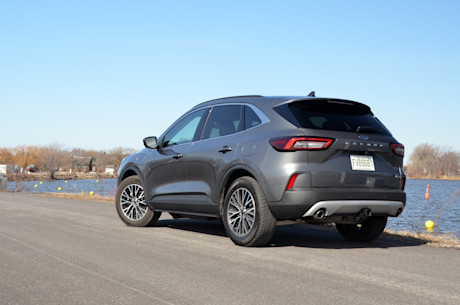 Ford Escape hybride rechargeable 2024 : essai routier Image
