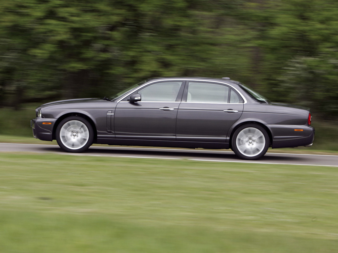 jaguar_xj_sovereign