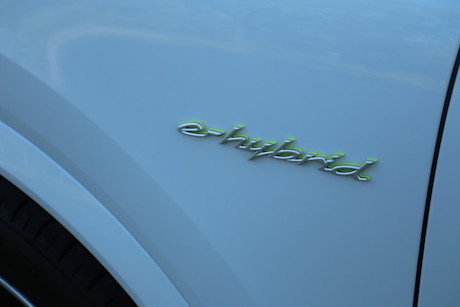 Editorial 2024 porsche cayenne s e hybrid td jm 241118 36