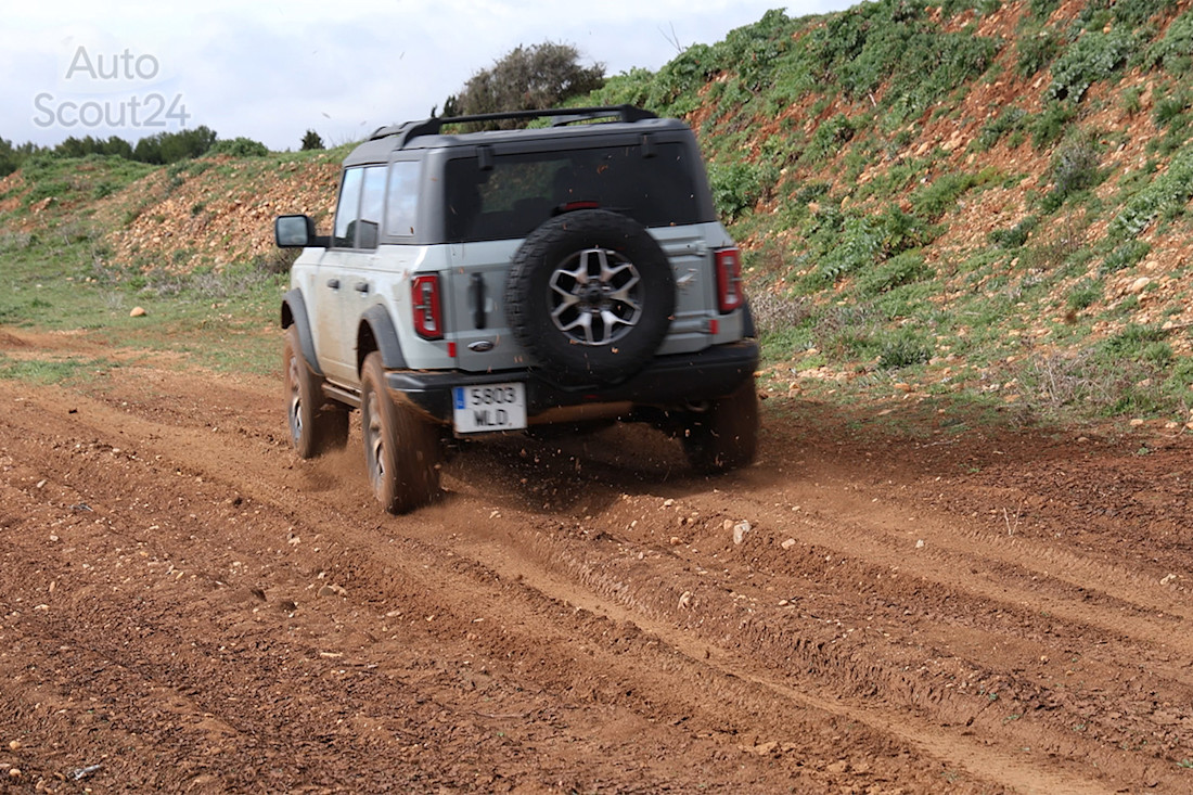 Ford-Bronco-2024-sistema-4x4 (5).jpg