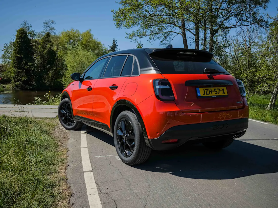 AutoRAI Fiat 600 Hybrid 145 Sport 11
