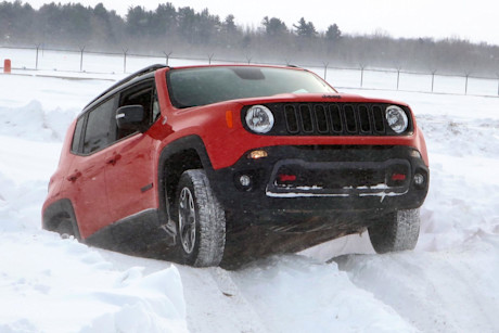 Editorial 2015 fca winter driving pw 21