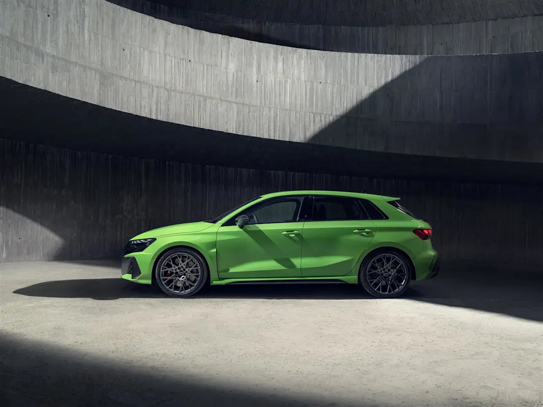 media-Audi RS 3 Sportback --- VGI U.O. Responsabile VA-5 Data di Creazione 19.08.2024 Classe 9.1 005 media-Audi RS 3 Sportback --- VGI U.O. Responsabile VA-5 Data di Creazione 19.08.2024 Classe 9.1 005
