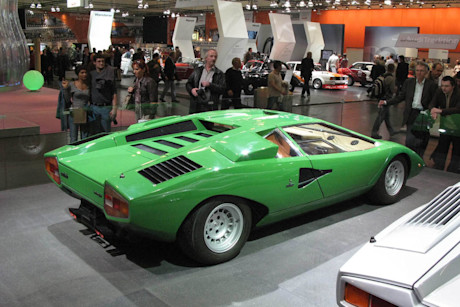 Editorial 06b johnnybambury lamborghini countach