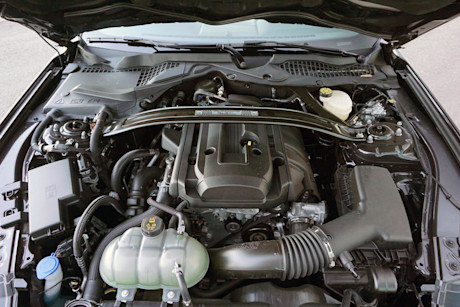 Editorial 2022 ford mustang ecoboost convertible 17 di