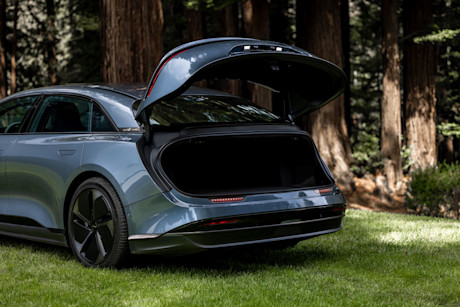 Editorial 2024 lucid air 240408 20 lucid