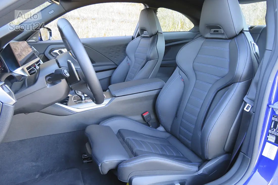 12 BMW 220i Coupé
