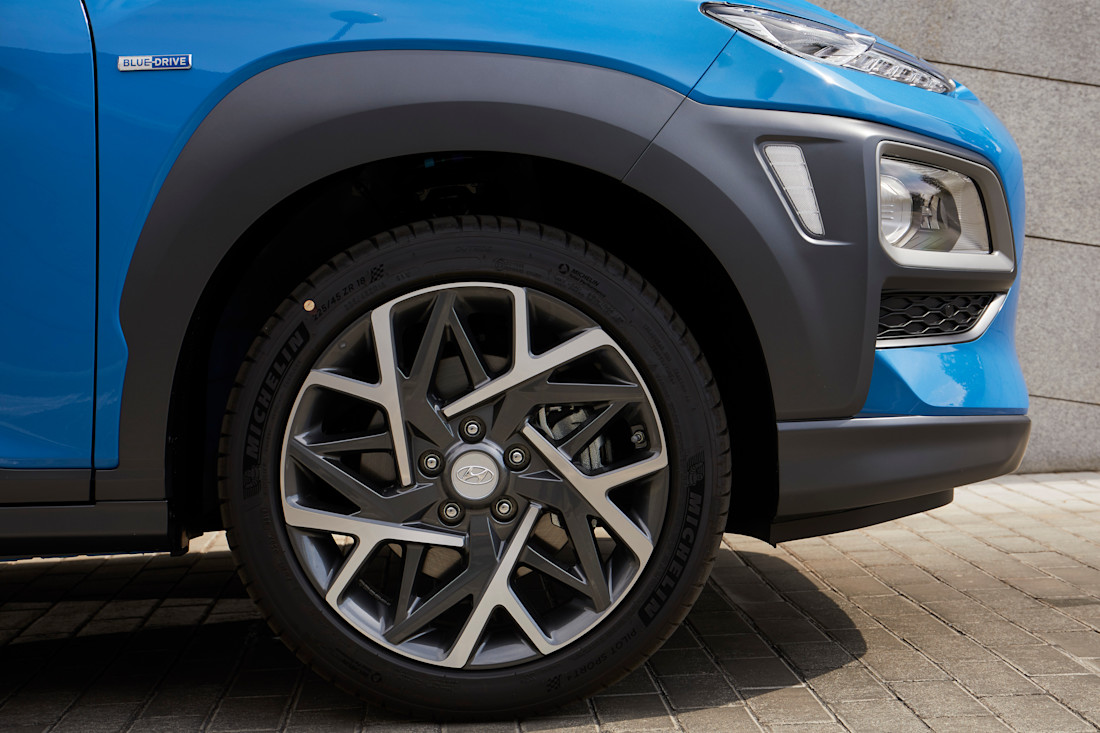 hyundai_kona_hybrid (1).jpg