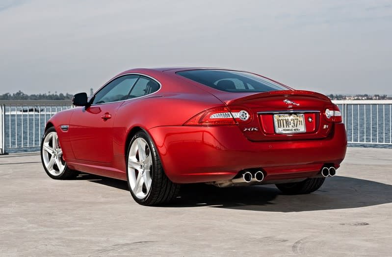 jaguar-xkr-back