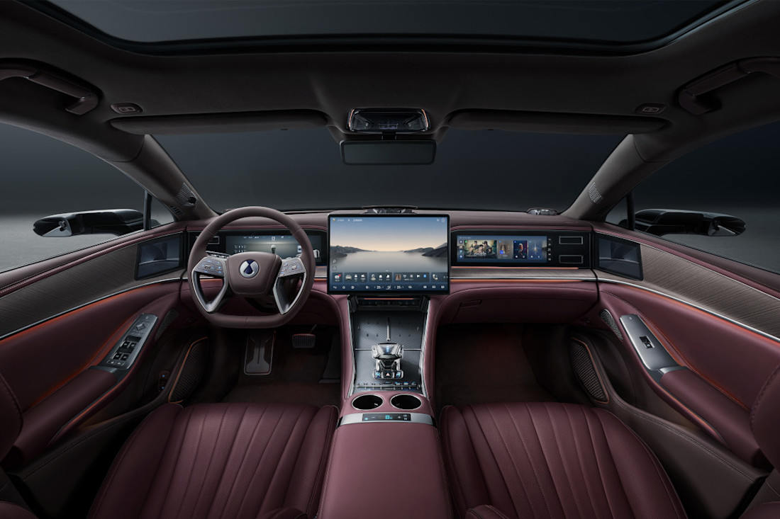 Denza-Z9GT-interior (2).jpg