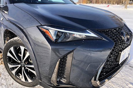 Lexus UX 250h 2022 : essai routier Image