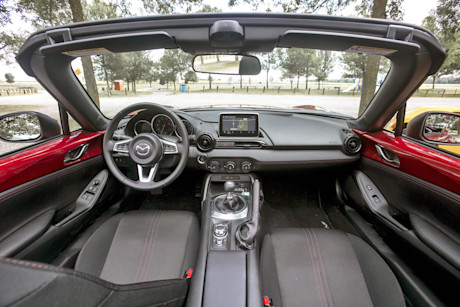 Editorial 2016 mazda mx 5 gs 10 rf