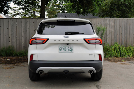 Editorial 2024 ford escape plug in hybrid td 240116 09 sha