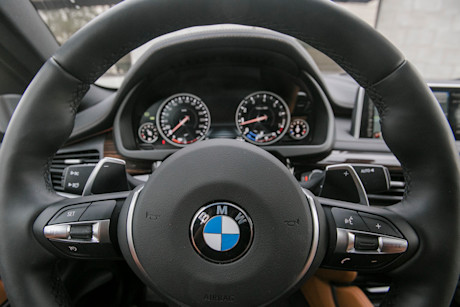 Editorial 2015 bmw x6 xdrive50i 28