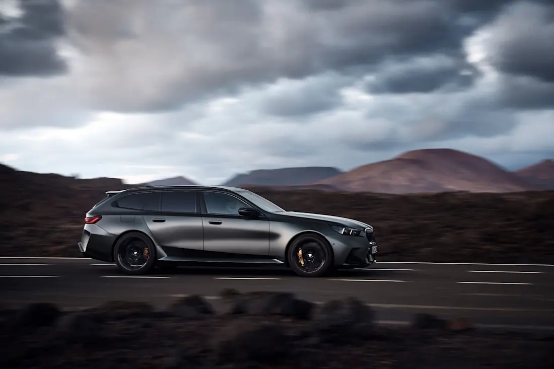 wie-had-dat-gedacht-de-amerikaanse-droom-is-een-bmw-m5-touring-2025-04