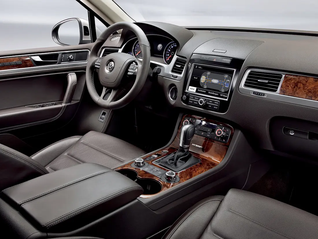 volkswagen touareg hybrid 53