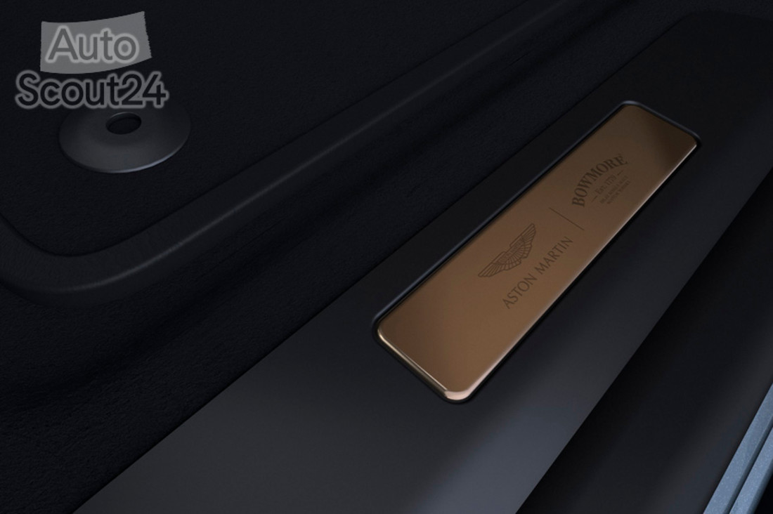 Q by Aston Martin DBX Bowmore Edition_9.jpg