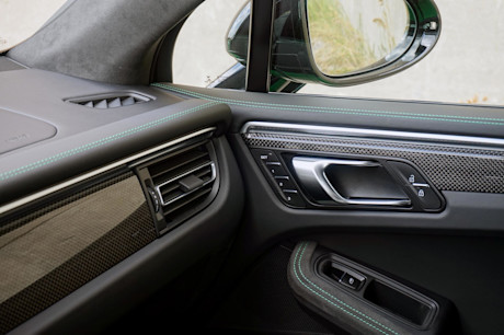 Editorial 2022 porsche macan gts 36 jl