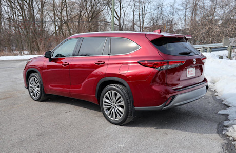 Editorial 2022 toyota highlander limited platinum 08 jm