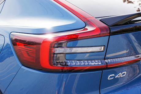Editorial 2022 volvo c40 recharge ultimate p8 awd 17 jl