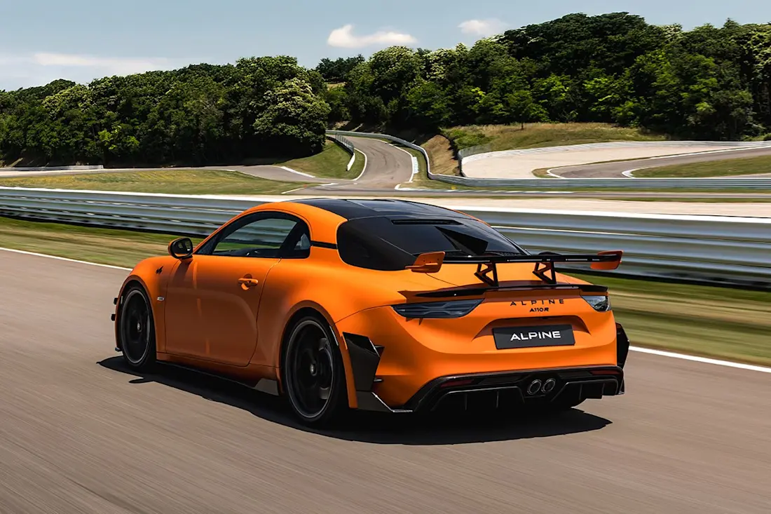 BEBE20251106 Alpine A110R Ultime 01