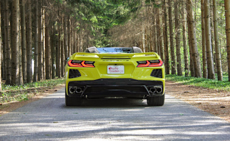 Editorial 2021 chevrolet corvette stingray 3lt convertible 10 dw