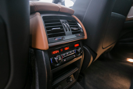 Editorial 2015 bmw x6 xdrive50i 22