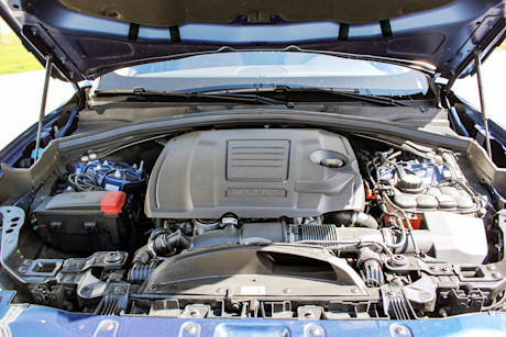 Editorial 2021 jaguar f pace s p250 07 sha