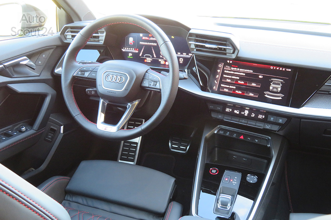 21,5_audi s3 sedán.JPG