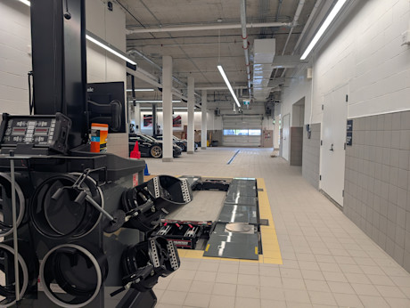Canada’s First Porsche Experience Centre Unlocks Your 911’s Potential Image