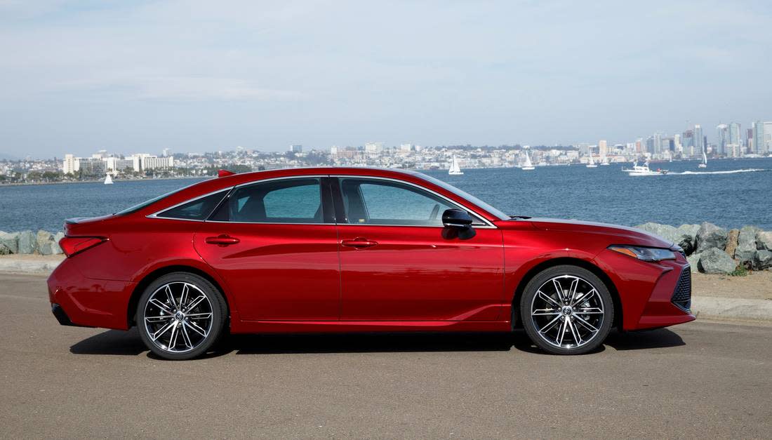 7j7dxsON1Fq71aEVHEdkGd-85f9e152da3b239f9a72ac2ef18c6ff1-toyota-avalon-side-1100