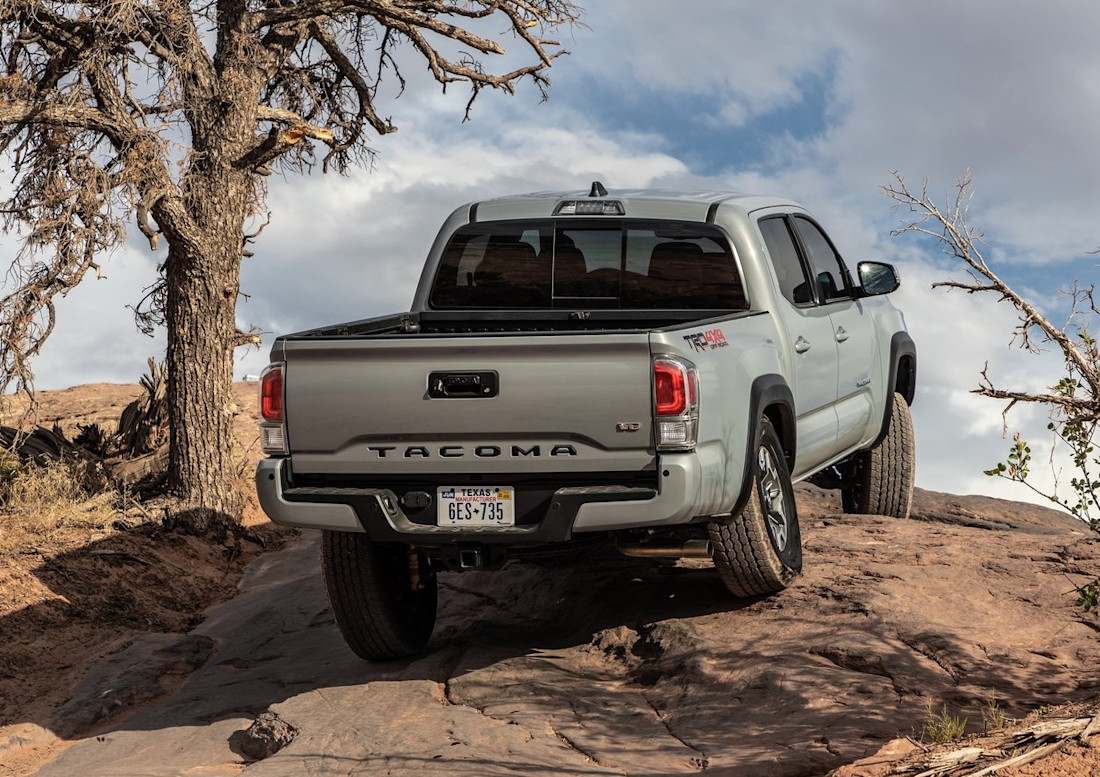 toyota-tacoma-back