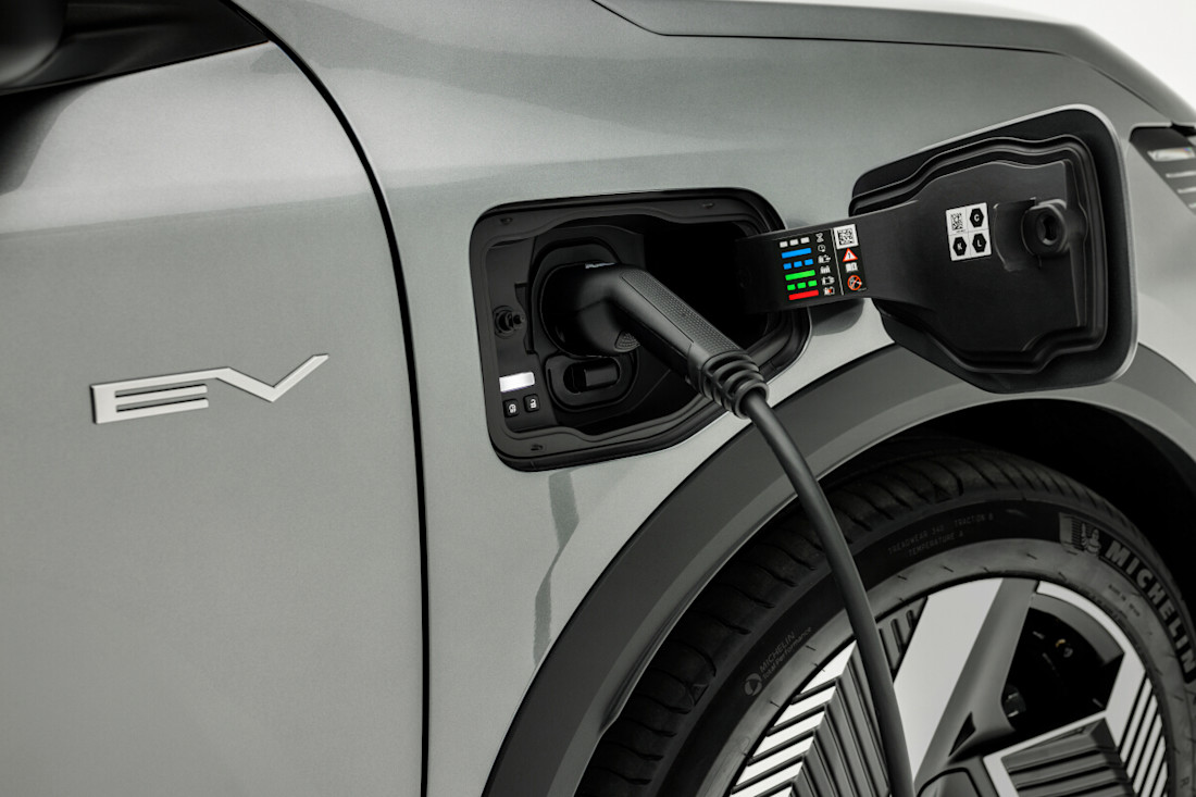 Eclipse Cross_019.jpg