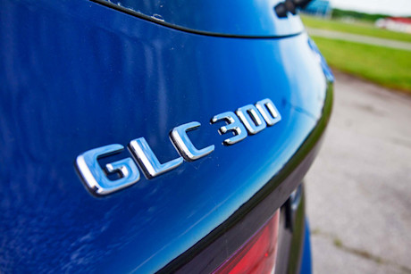 Editorial 2019 mercedes benz glc 300 14 lw