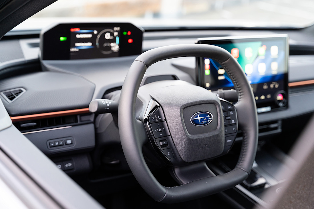 2026 Subaru Uncharted vs Volkswagen Golf R - NF - JW - 260807 - 48.jpg