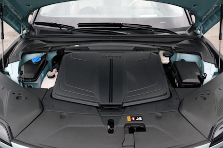 Genesis GV60 Performance 2023 : essai routier Image