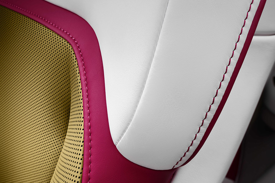 Rolls-Royce-spectre-interior-autoscout24 (16).jpg