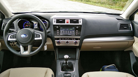 Editorial 2017 subaru outback touring 13 jbe