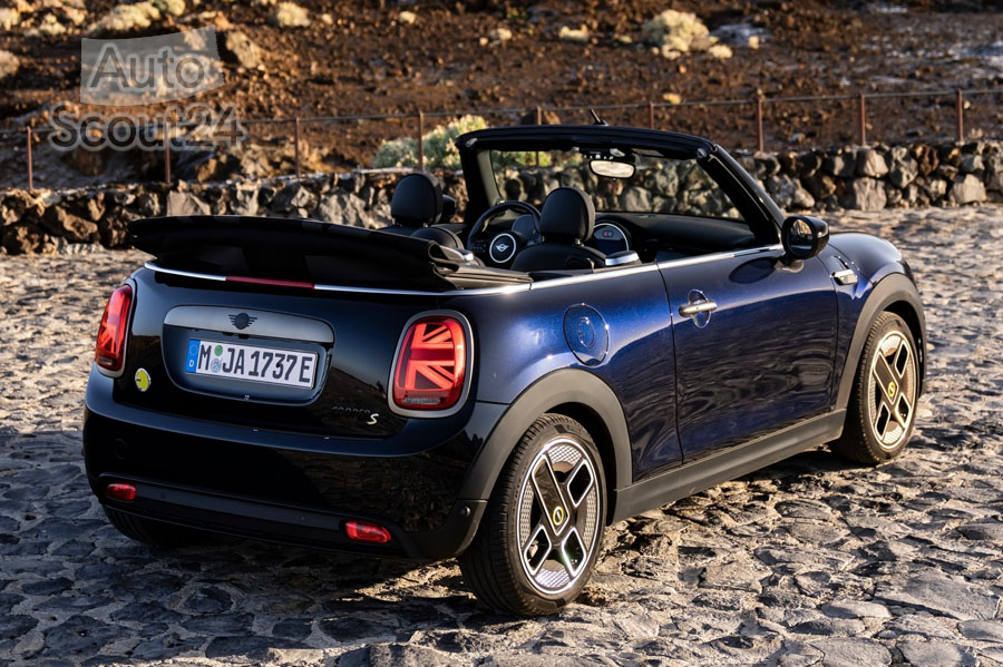 Mini-Cooper_SE_Convertible-2023-1600-43.jpg