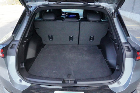 Chevrolet Equinox EV RS First Edition 2024 : essai routier Body Image