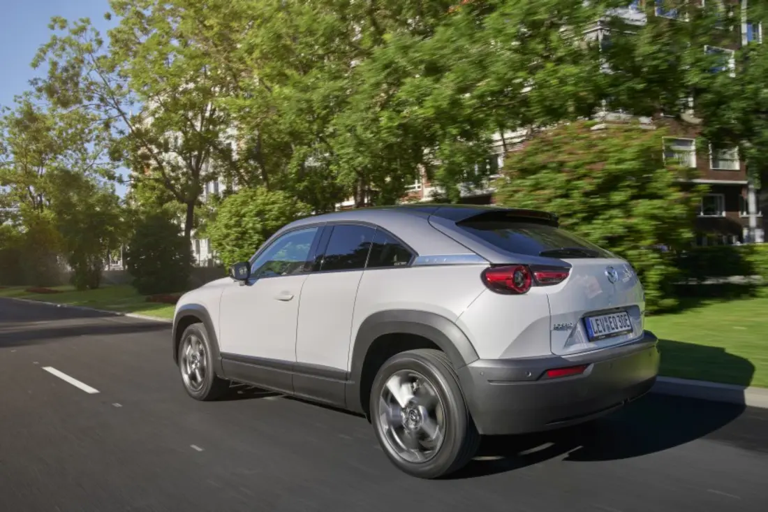 mazda-mx-30 (25) mazda-mx-30 (25)