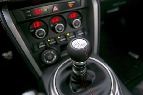 Editorial 2015 scion fr s rs 10 14 rf