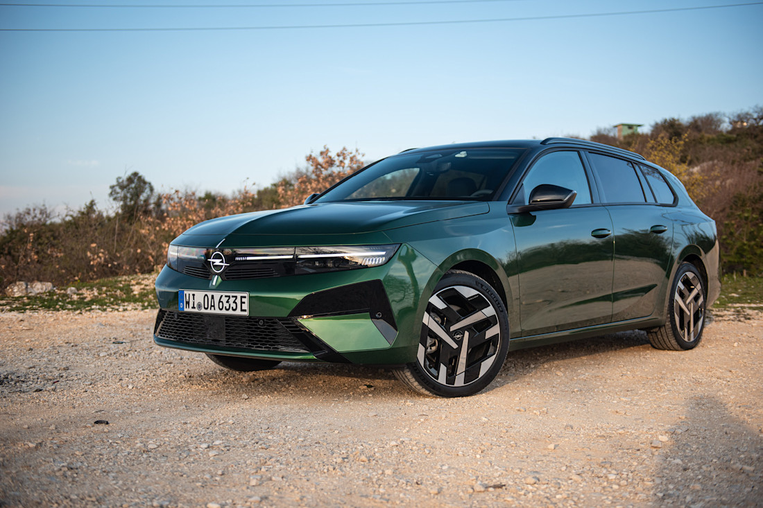 Review – Opel Astra Sports Tourer Electric: praktisch, elektrisch en verrassend lekker sturend