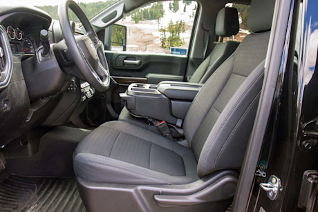 Editorial 2020 chevrolet silverado hd 34 lw