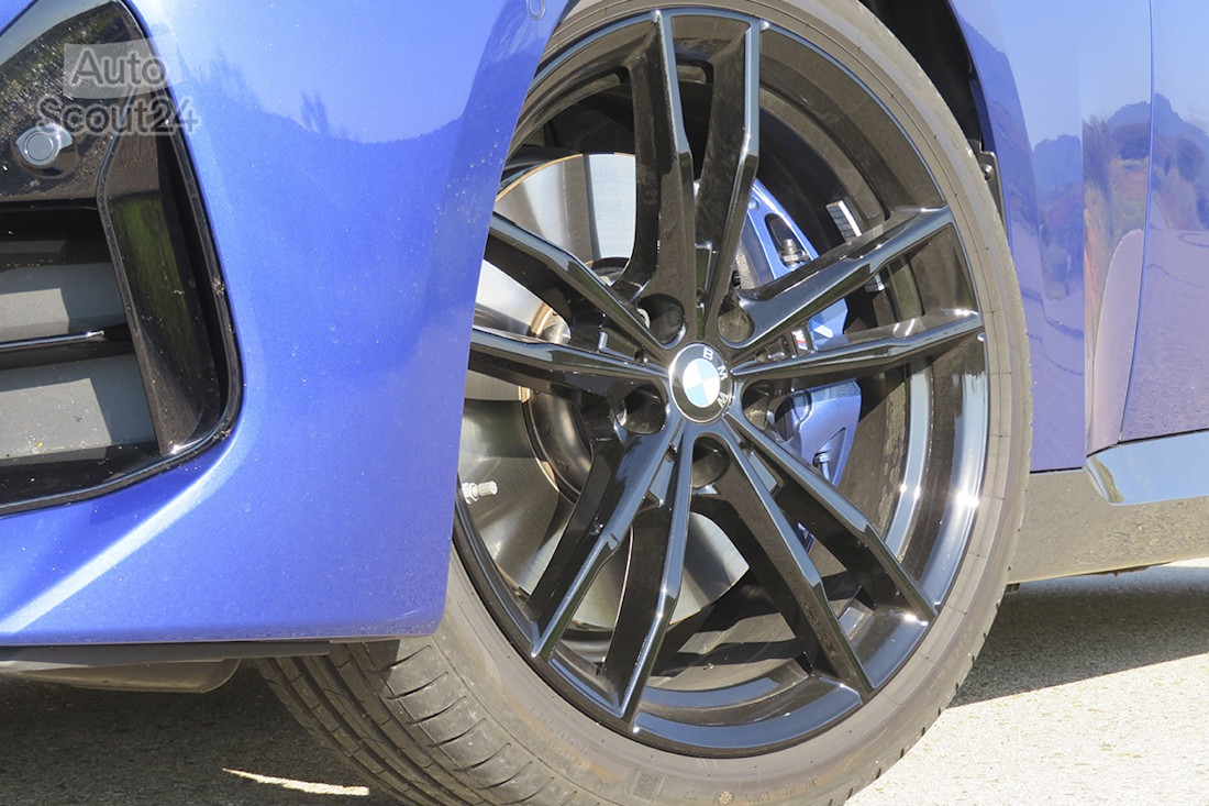 23_BMW_220i_Coup__.JPG